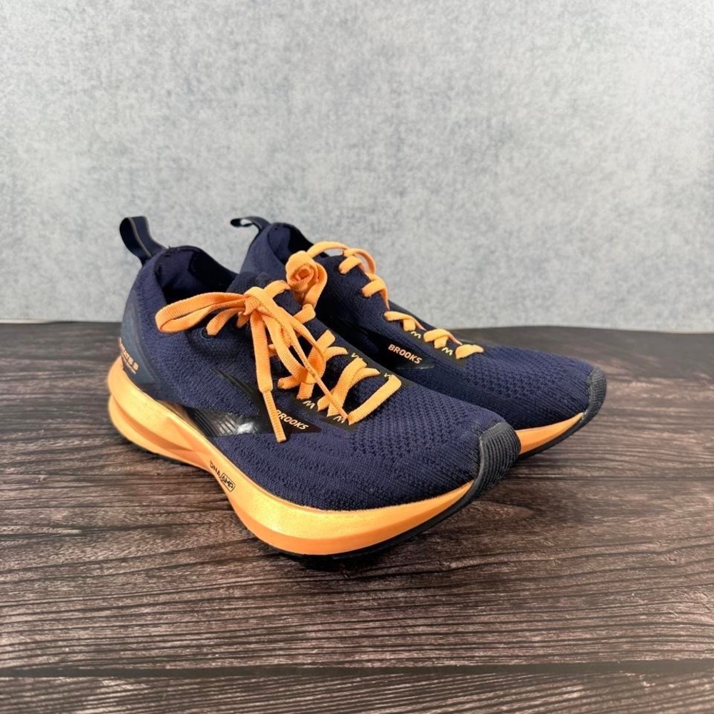 Brooks Levitate 3 navy blue running shoes